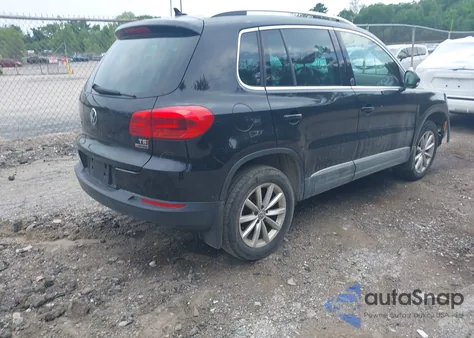 2017 Volkswagen Tiguan 2.0T Wolfsburg Edition из США, поврежденный, VIN WVGSV7AX3HK037795
